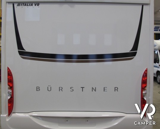 Burstner Lyseo TD Privilege 690 G: camper semintegrale nuovo con letti gemelli e garage, letto basculante elettrico anteriore, cucina ad angolo