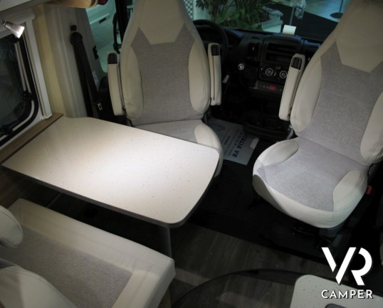 Carado Vlow 540: camper furgonato nuovo in vendita a Torino, compatto nelle dimensioni, 3.500kg di carico totale, cerchi 16"