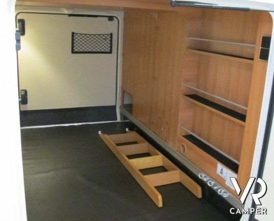 Hymer Exsis-I 474: camper motorhome hymer con letti gemelli, e frigorifero grande, ampio garage per scooter e 4 posti omologati.