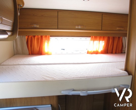 Rimor Sailer 599 TC: camper semintegrale usato compatto con garage posteriore alto, su meccanica Fiat Ducato.