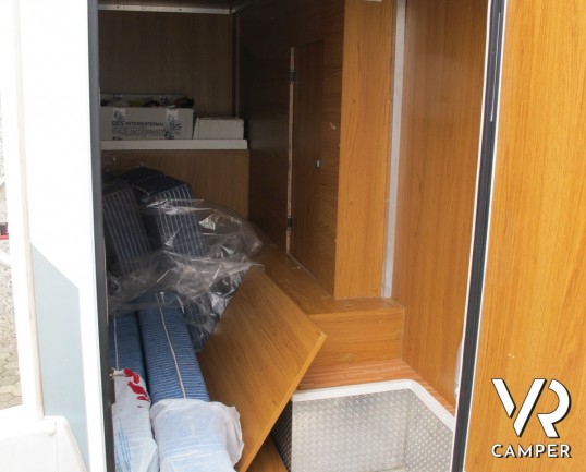 Rimor Sailer 599 TC: camper semintegrale usato compatto con garage posteriore alto, su meccanica Fiat Ducato.