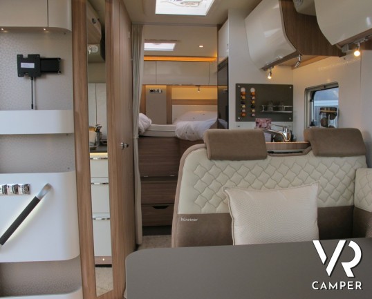 Burstner Ixeo T 690 G: camper semintegrale con letti gemelli e letto basculante, 4 posti omologati, ampio garage.