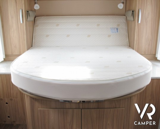 Hymer B 598 CL: camper motorhome nuovo Hymer con garage, 5 posti omologati.