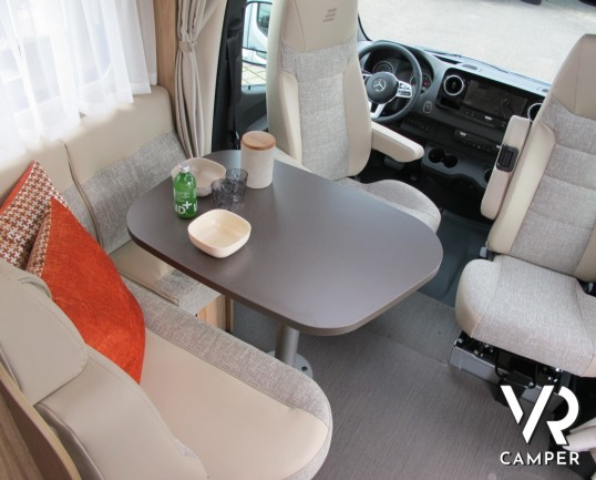 Hymer ML-T 570: camper nuovo Hymer semintegrale, 4 posti omologati, con garage