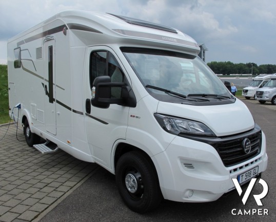 Hymer T 598 GL: camper semintegrale, omologato 4 posti, bagno con doccia separata e comodo garage