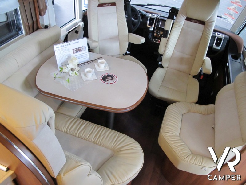 Carthago Chic C-Line T 4.9, divanetti della dinette