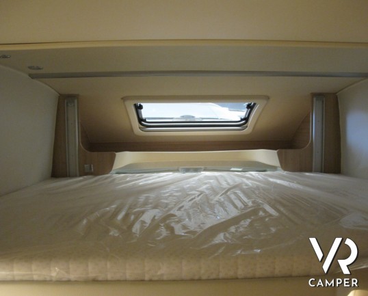 Burstner Ixeo Time 726 G Edition 30: semintegrale con letti gemelli