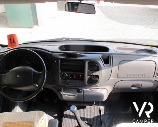 Challenger Mageo 142 - camper mansardato usato, 7 posti letto, con doppia dinette e letti a castello laterali, su meccanica Ford, concessionaria torin