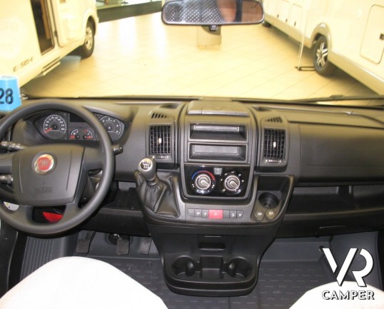 Hymer T 678 G - camper nuovo semintegrale, camper nuovi occasione, vendita camper Torino Druento