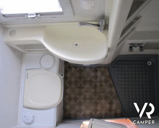 Pegaso 58 camper usato garantito per famiglia con 6 posti letto, ottima prima esperienza, letti a castello posteriori e ampia dinette