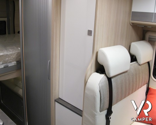 Burstner CityCar C 601: camper furgonato con letto matrimoniale, 4 posti letto, patente B, camper nuovo 2019