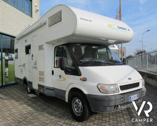 Chausson Welcome 22: camper mansardato usato con letti a castello, doppia dinette, mansarda per dormire, camper per famiglie, vendita camper torino dr