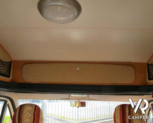 Chausson Welcome 55: camper usato semintegrale 4 posti letto, con veranda e portabici, ideale per famiglie