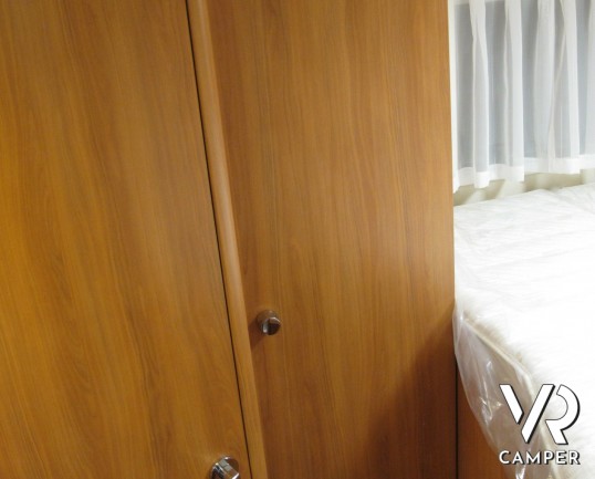 Hymer Exsis I 594: camper nuovo con letto matrimoniale trasversale in coda, bagno e doccia separati, 4 posti letto, camper nuovo 2019