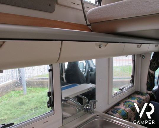 Hymer Exsis: camper motorhome compatto usato, con 4 posti letto, lunghezza ridotta, ottimo stivaggio