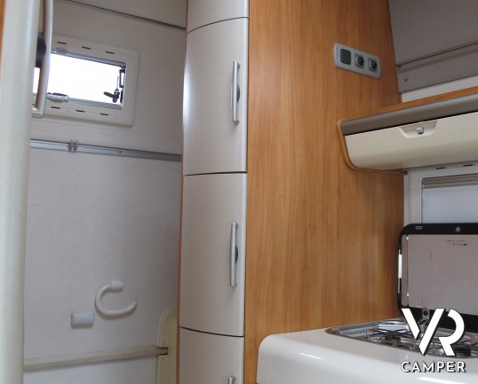 Hymer Exsis: camper motorhome compatto usato, con 4 posti letto, lunghezza ridotta, ottimo stivaggio