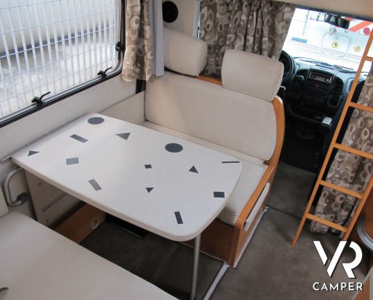 Hymercamp C 594: camper mansardato usato con 6 posti letto, letti a castello e basculante matrimoniale, camper occasione, vendita camper torino e drue