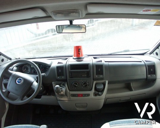 Adria S 690 DK: camper usato mansardato con letti a castello in coda,meccanica Fiat