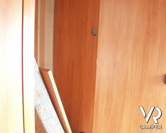 Adria S 690 DK: camper usato mansardato con letti a castello in coda,meccanica Fiat