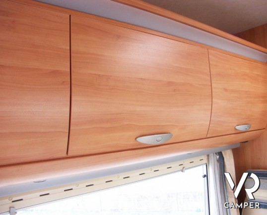 Adria S 690 DK: camper usato mansardato con letti a castello in coda,meccanica Fiat