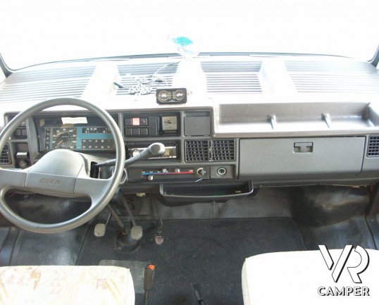 ARCA EUROPA - motorhome usato di fascia lusso degli anni novanta, con gancio traino