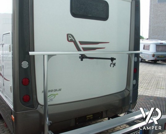Arca P 699 GLM: camper usato semintegrale con garage regolabile in altezza, letto basculante, usato recente.