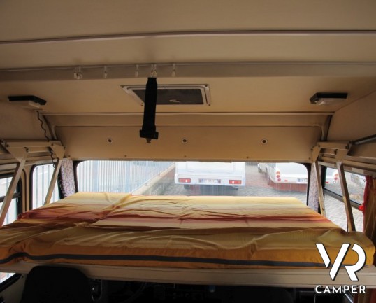 Arca Freccia 92: camper motorhome usato a Torino per prima esperienza di buona qualità e pochi chilometri.