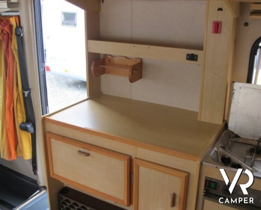 Arca Freccia 92: camper motorhome usato a Torino per prima esperienza di buona qualità e pochi chilometri.