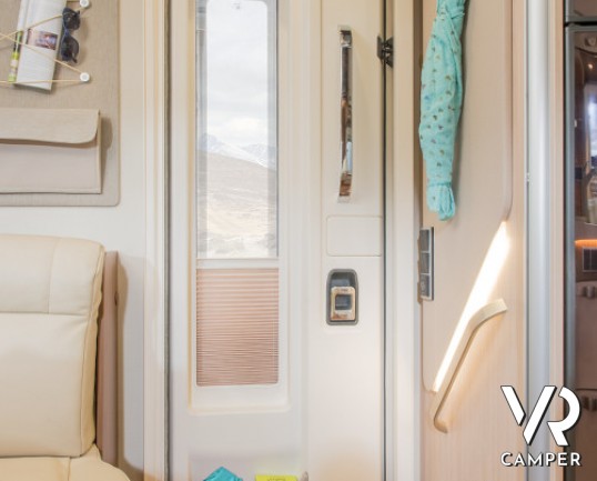 HYMER B 678 EXPERIENCE: camper motorhome nuovo in versione speciale, con un prezzo unico.