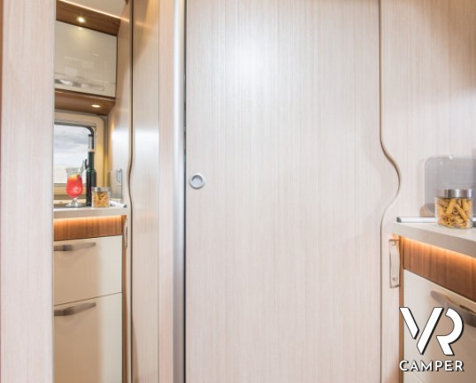 HYMER B 678 EXPERIENCE: camper motorhome nuovo in versione speciale, con un prezzo unico.