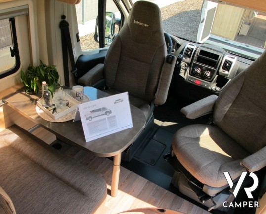 Burstner Citycar 602: ottimo furgonato 3 posti con letti gemelli e solo sei metri di lunghezza, bagno con lavandino a ribalta