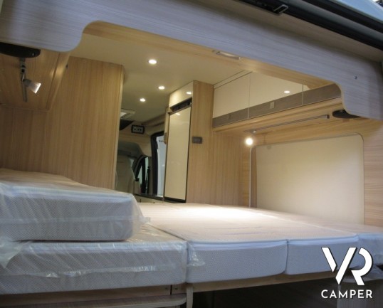 Burstner Citycar C 600: furgone con 3 armadi e ampi spazi nei pensili, con interni in pelle e un ottimo prezzo di vendita.