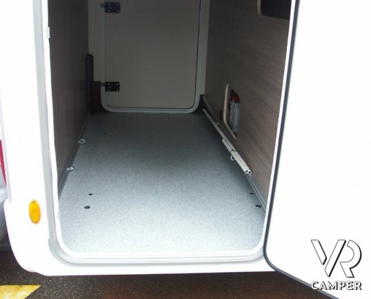 Burstner Nexxo 690 G Summer: camper nuovo semintegrale con letti gemelli in versione speciale