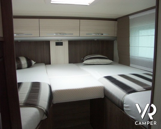 Burstner Nexxo 690 G Summer: camper nuovo semintegrale con letti gemelli in versione speciale