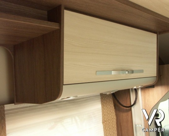 Burstner Ixeo Time 710 G: camper semintegrale nuovo con garage e letto matrimoniale, letto basculante su Fiat Ducato