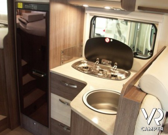 Burstner Ixeo Time 726 G Summer: edizione speciale con tanti accessori ad un prezzo unico