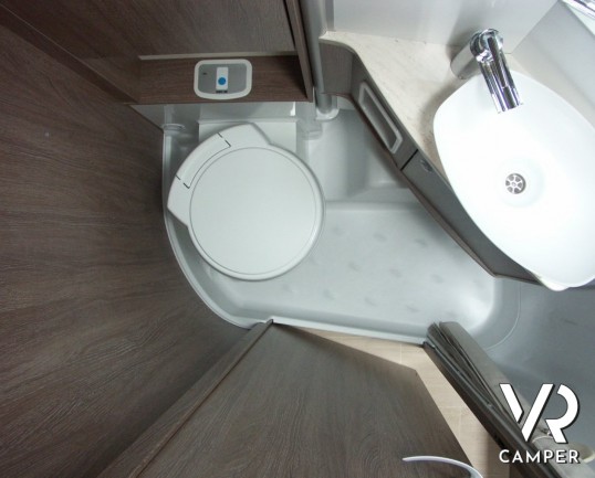 Burstner Ixeo Time 726 G Summer: edizione speciale con tanti accessori ad un prezzo unico