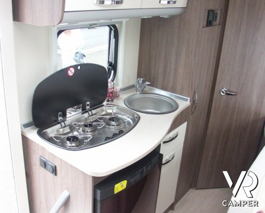 Burstner Nexxo 569 - camper nuovo a Torino semintegrale con letto alla francese