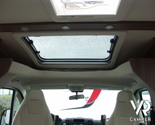 Burstner Nexxo 569 - camper nuovo a Torino semintegrale con letto alla francese