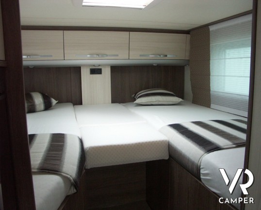 Burstner Nexxo 660 G Summer: semintegrale nuovo con letti gemelli e garage grande in versione speciale