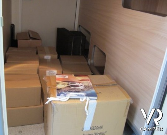 Burstner Travel Van 620 G Edition 30: camper nuovo semintegrale Burstner stretto con letti gemelli e garage