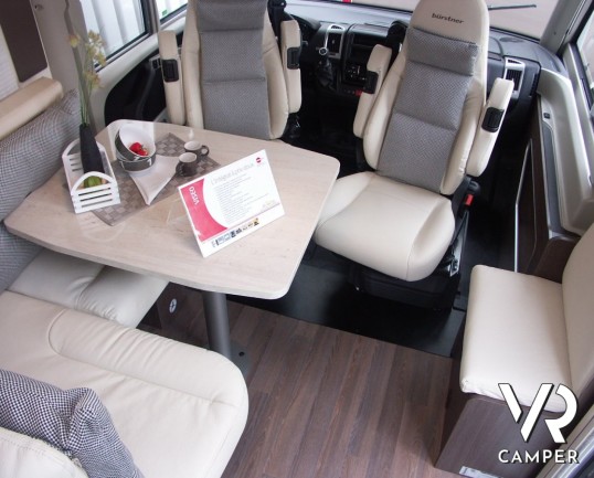 Burstner Viseo 670 G: motorhome Burstner con garage e letto matrimoniale in coda
