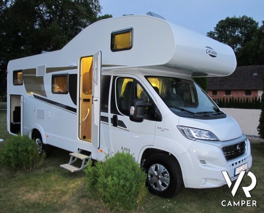 Carado A 464: camper mansardato nuovo con ampio garage, qualità tedesca ad un basso costo