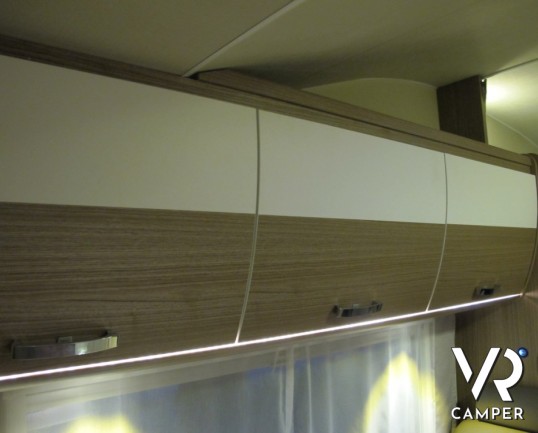 Carado A 464: camper mansardato nuovo con ampio garage, qualità tedesca ad un basso costo