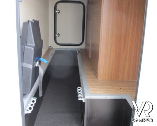 Carado T 132 armadio: camper semintegrale nuovo con garage, compatto nelle dimensioni e con armadio aggiuntivo alto