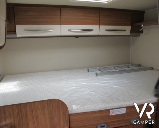 Carado T 132 armadio: camper semintegrale nuovo con garage, compatto nelle dimensioni e con armadio aggiuntivo alto