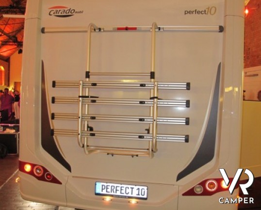 Carado T 447 Perfect 10: camper semintegrale nuovo con letto basculante, frigorifero grande e letti gemelli nella versione Perfect 10 anniversario Car