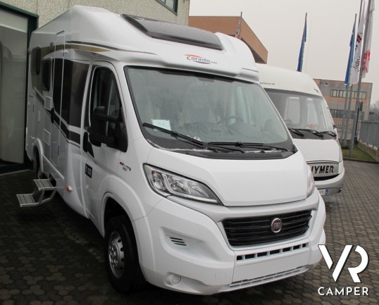 Carado T 132: camper semintegrale nuovo con letto matrimoniale posteriore, dinette trasformabile in terzo letto, sotto i sei metri di lunghezza.