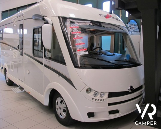 Carthago C-Tourer I 144 LE: camper motorhome nuovo in Piemonte con letti gemelli poteriori, doppio pavimento con gavoni passanti e ampio garage