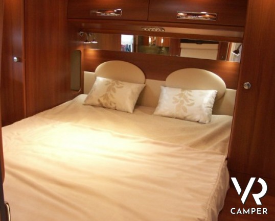 Carthago E-Line 51 QB S: camper nuovo motorhome Carthago con camera letto nautico separata, con patente C